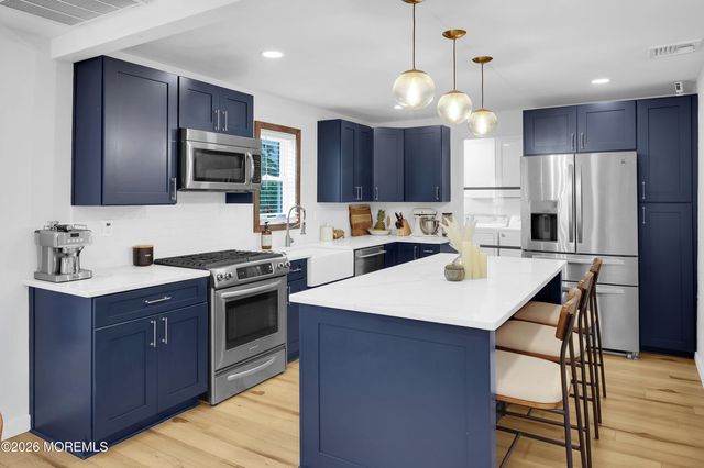 1209 6th Avenue, Manchester, NJ 08759
