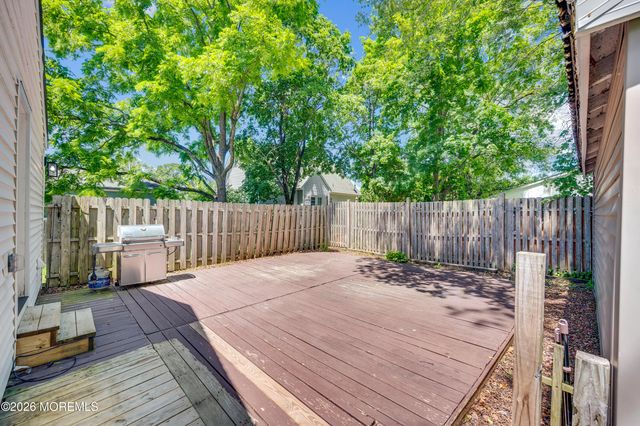 1209 6th Avenue, Manchester, NJ 08759