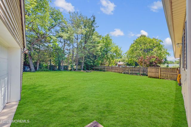 1209 6th Avenue, Manchester, NJ 08759