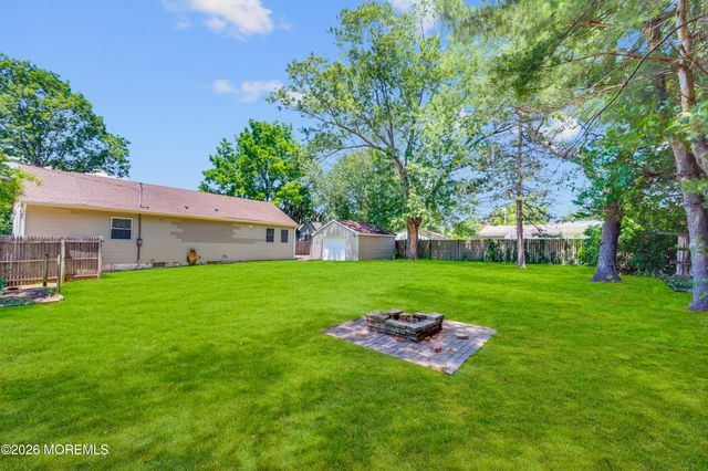 1209 6th Avenue, Manchester, NJ 08759