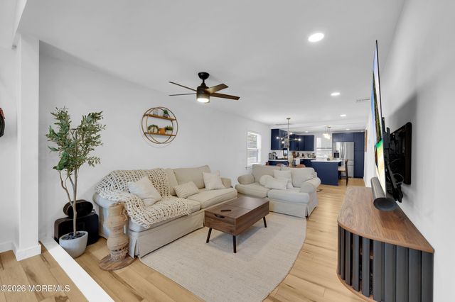 1209 6th Avenue, Manchester, NJ 08759