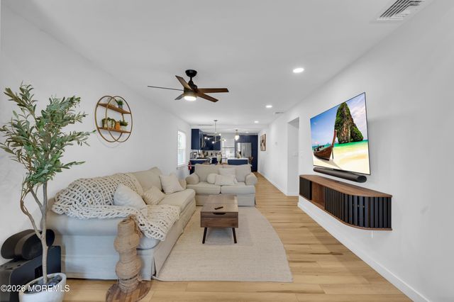 1209 6th Avenue, Manchester, NJ 08759