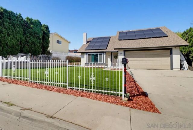 7934 Blossom Ln, Lemon Grove, CA 91945