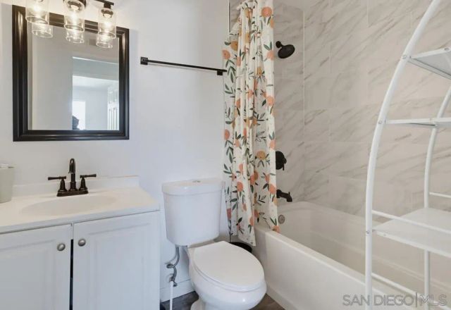 7934 Blossom Ln, Lemon Grove, CA 91945