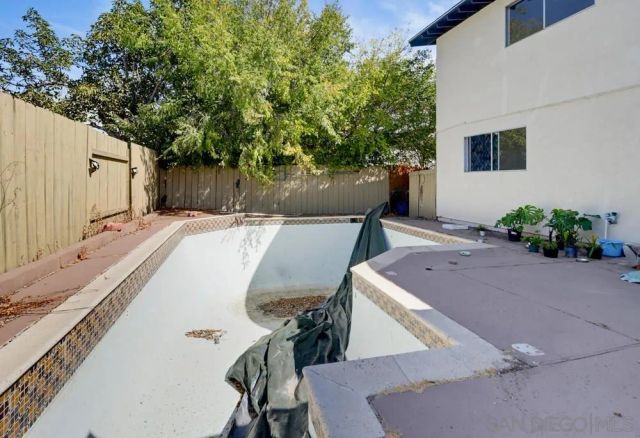 7934 Blossom Ln, Lemon Grove, CA 91945