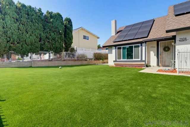 7934 Blossom Ln, Lemon Grove, CA 91945