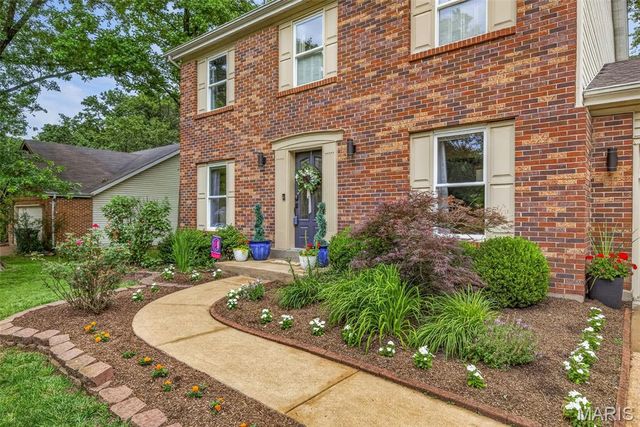 218 Aspen Village Drive, Ellisville, MO 63021