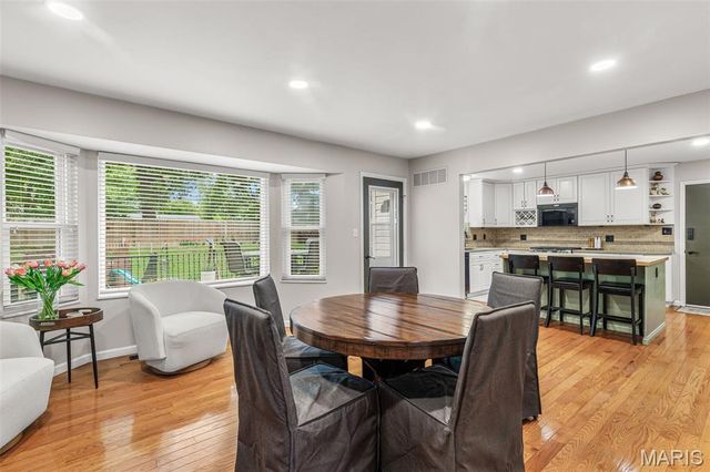 218 Aspen Village Drive, Ellisville, MO 63021