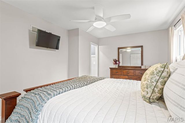 218 Aspen Village Drive, Ellisville, MO 63021