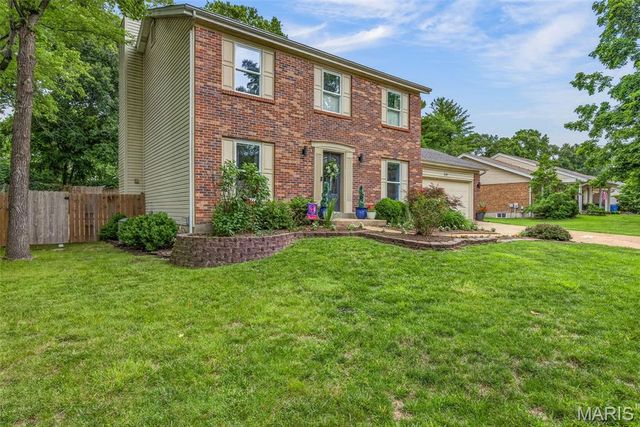 218 Aspen Village Drive, Ellisville, MO 63021