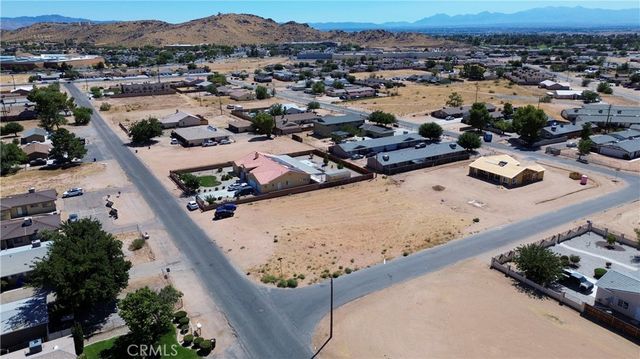 1 Wanaque Road, Apple Valley, CA 92307