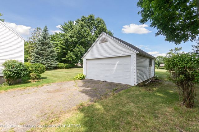 5538 W St Joe Highway, Lansing, MI 48917