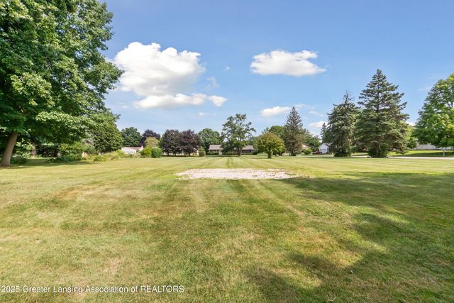 5538 W St Joe Highway, Lansing, MI 48917