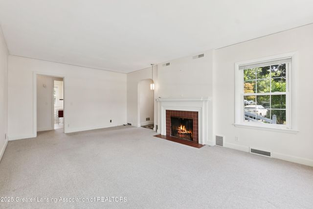 5538 W St Joe Highway, Lansing, MI 48917