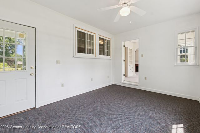 5538 W St Joe Highway, Lansing, MI 48917