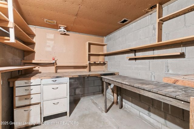 5538 W St Joe Highway, Lansing, MI 48917