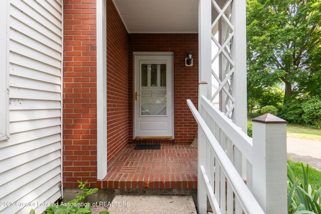 5538 W St Joe Highway, Lansing, MI 48917