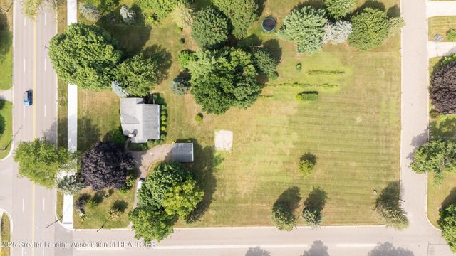 5538 W St Joe Highway, Lansing, MI 48917