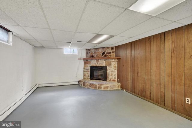 3967 BAHN AVE, York, PA 17408