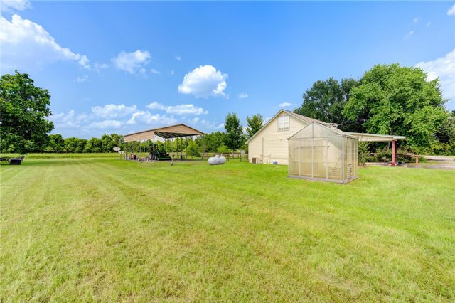 922 Agg Road, Tomball, TX 77375