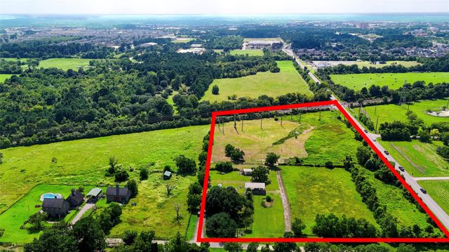 922 Agg Road, Tomball, TX 77375