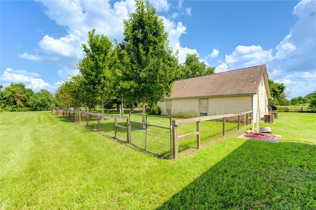 922 Agg Road, Tomball, TX 77375