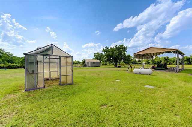 922 Agg Road, Tomball, TX 77375