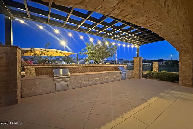 2110 E ORIOLE Drive, Gilbert, AZ 85297