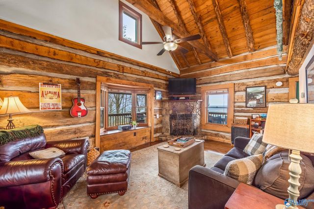 25669 County Road 89, Mentone, AL 35984