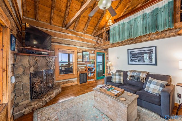 25669 County Road 89, Mentone, AL 35984