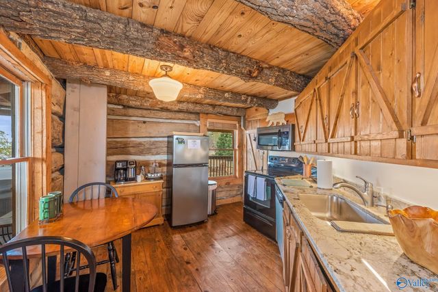 25669 County Road 89, Mentone, AL 35984