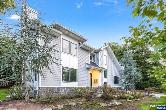 55 Cedar Street, Cresskill, NJ 07626