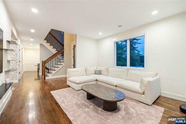 55 Cedar Street, Cresskill, NJ 07626