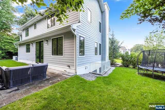 55 Cedar Street, Cresskill, NJ 07626