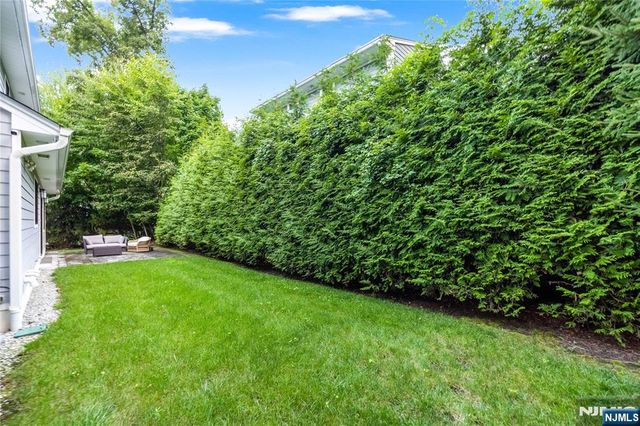 55 Cedar Street, Cresskill, NJ 07626