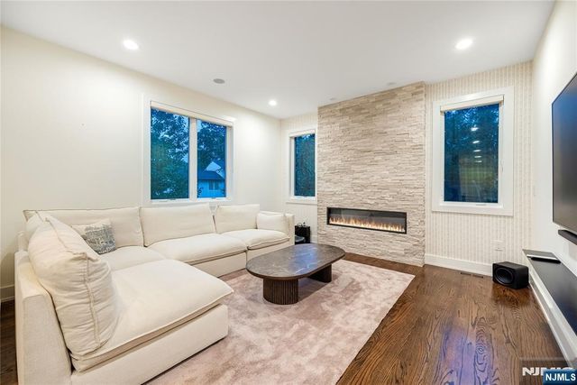 55 Cedar Street, Cresskill, NJ 07626