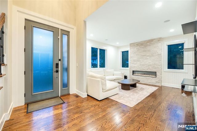 55 Cedar Street, Cresskill, NJ 07626