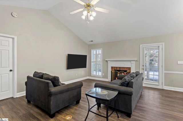 120 S Banyan Court, Taylors, SC 29687