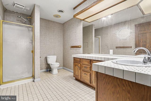 3500 BOARD RD, York, PA 17406