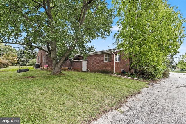 3500 BOARD RD, York, PA 17406