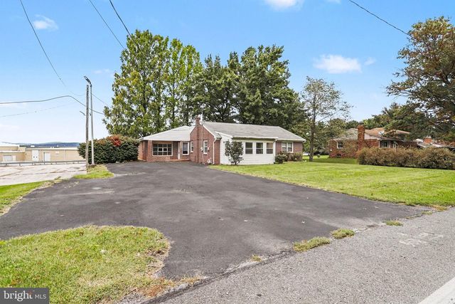 3500 BOARD RD, York, PA 17406