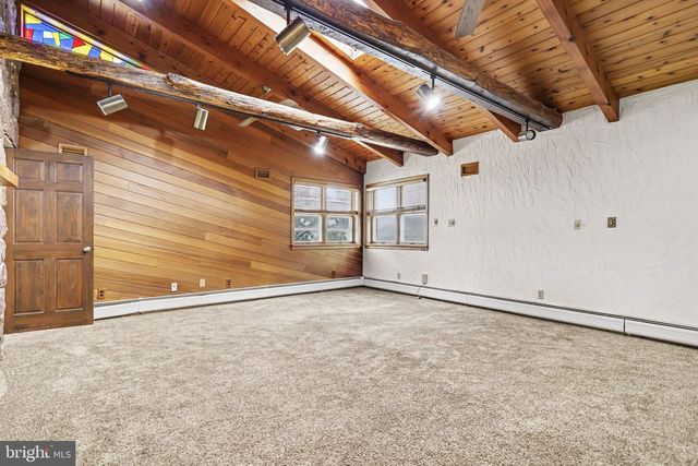 3500 BOARD RD, York, PA 17406
