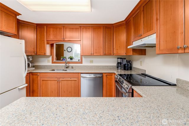 1111 W Alder Court, Sequim, WA 98382