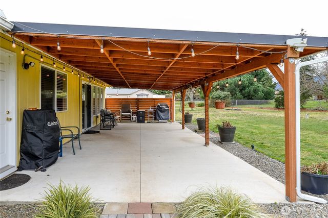 1111 W Alder Court, Sequim, WA 98382