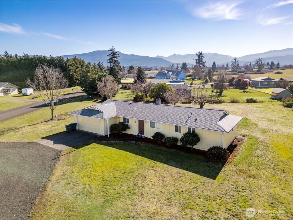 1111 W Alder Court, Sequim, WA 98382