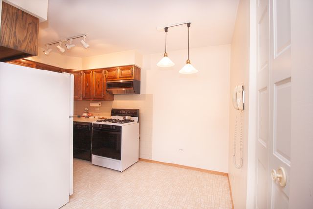 8045 W Oconnor Drive 6A, River Grove, IL 60171