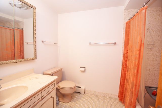 8045 W Oconnor Drive 6A, River Grove, IL 60171