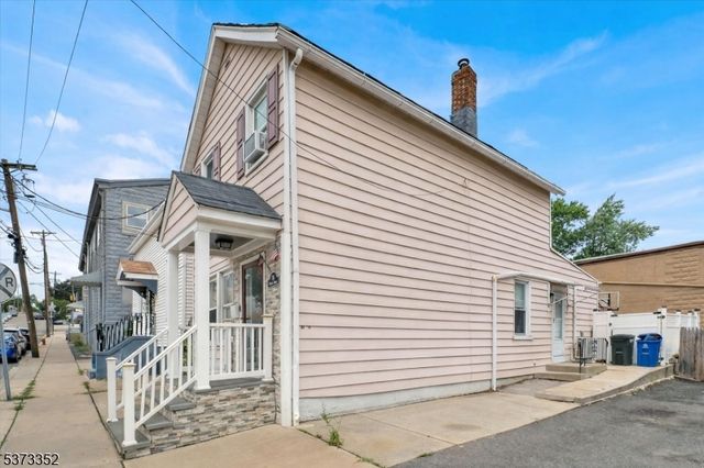 76 Holmes St, Belleville Twp., NJ 07109