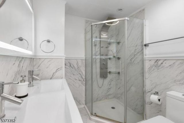 76 Holmes St, Belleville Twp., NJ 07109