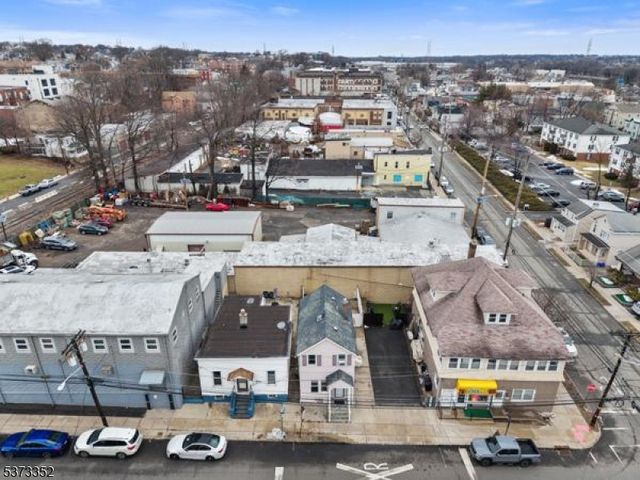 76 Holmes St, Belleville Twp., NJ 07109